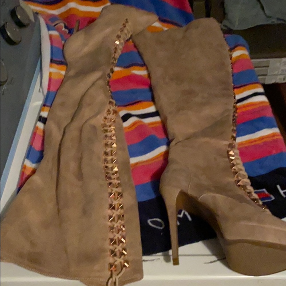 Zigi Brand new thigh high boots